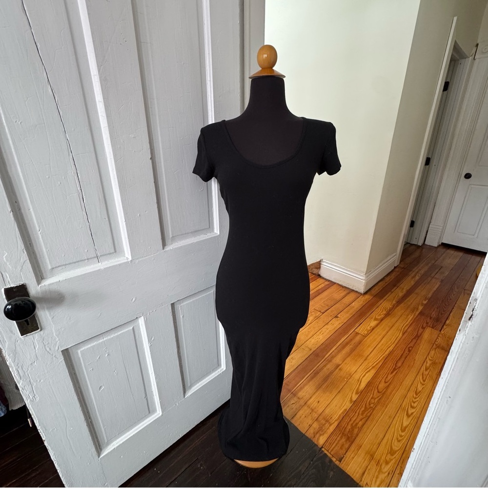 Fashion Nova ribbed maxi dress